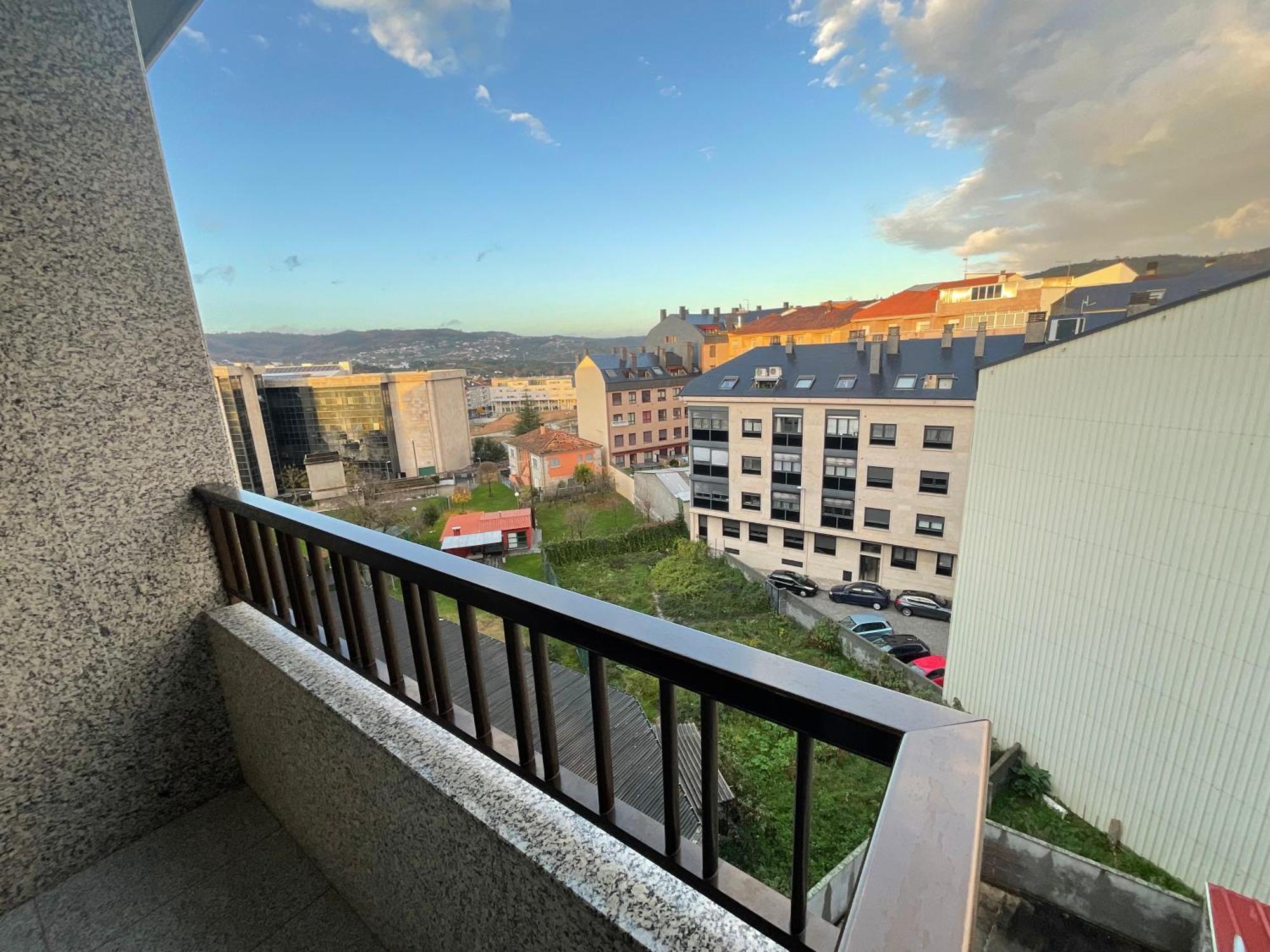 Residencia Universidad Ourense Exteriör bild